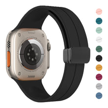 Lade das Bild in den Galerie-Viewer, Silikon-Uhrarmbänder mit Magnet Verschluss für Deine iWatch, Watch8, Apple Watch
