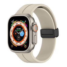 Lade das Bild in den Galerie-Viewer, Silikon-Uhrarmbänder mit Magnet Verschluss für Deine iWatch, Watch8, Apple Watch

